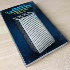 Calvino, Italo. La especulación inmobiliaria. La jornada de un escrutador. La nube de "smog"